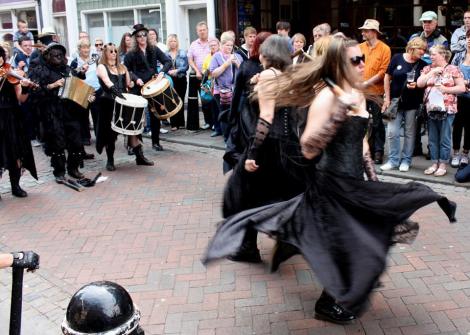 swirly vixens _Sweeps Ford