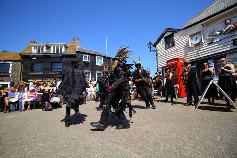 11887936_1671867923048050_257289762114375675_n